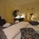 Studio Fuer 3 Personen Und 2 Kinder In Prag
