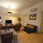 Studio Fuer 3 Personen Und 2 Kinder In Prag