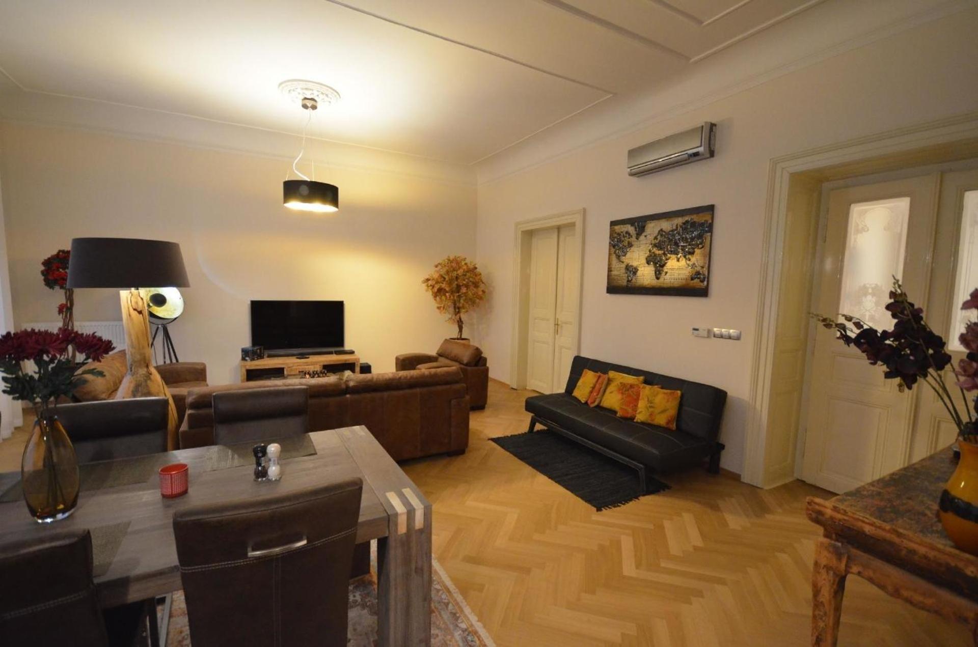Fuer 3 Personen Und 2 In Prag Appartamento Praga